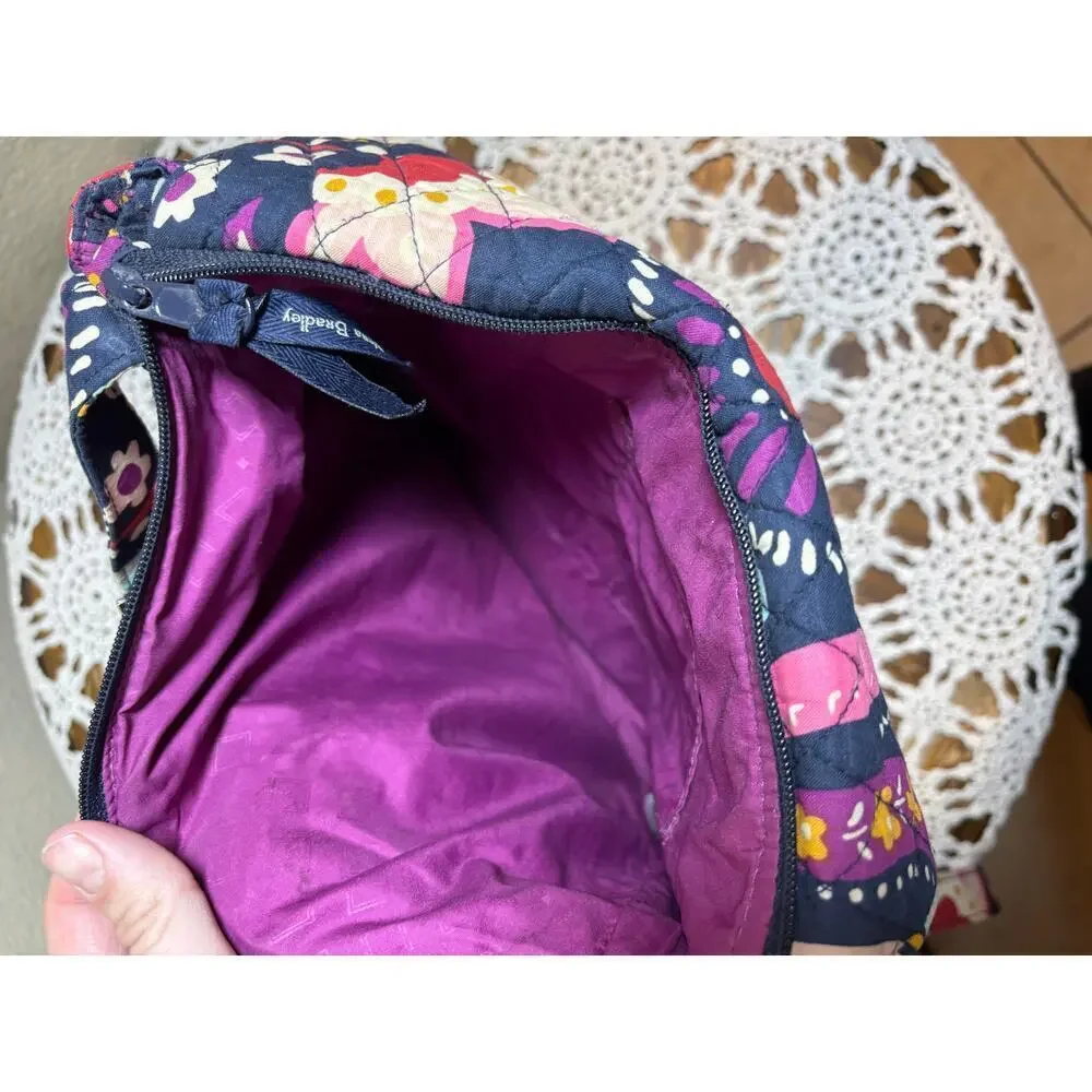 Vera Bradley quilted handbag with adjustable strap in excellent condition - Picture 3 of 9